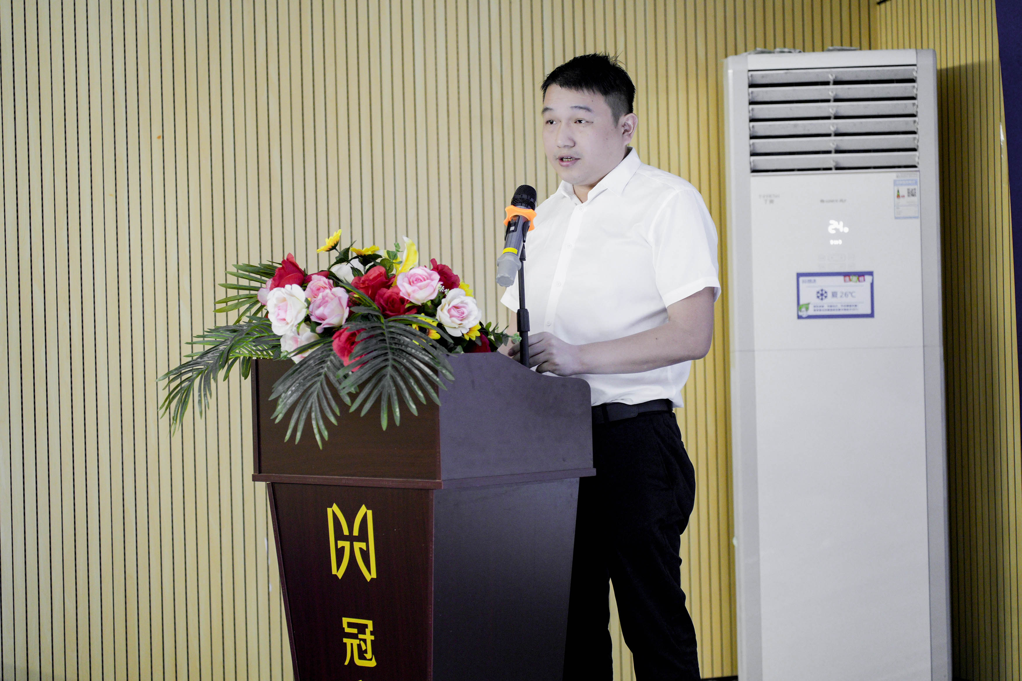 c92efd3061c37d8d1d35a4929ea88f2.jpg
